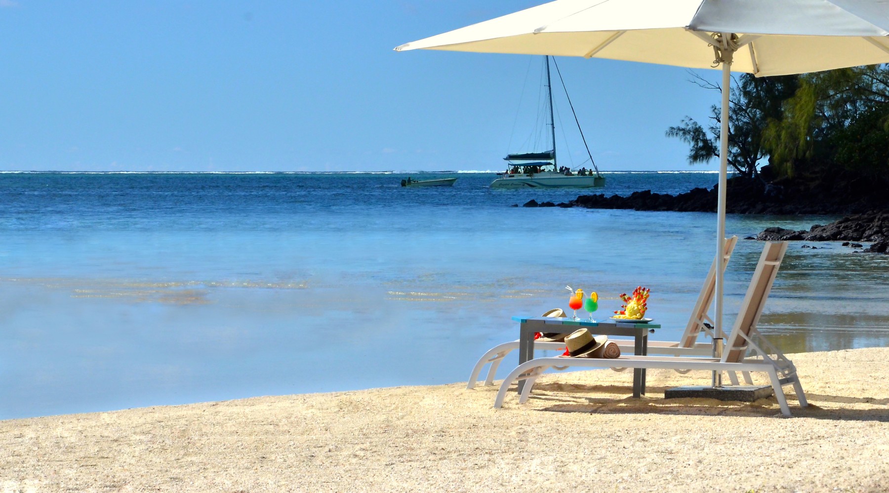 The Bay Club at Anahita